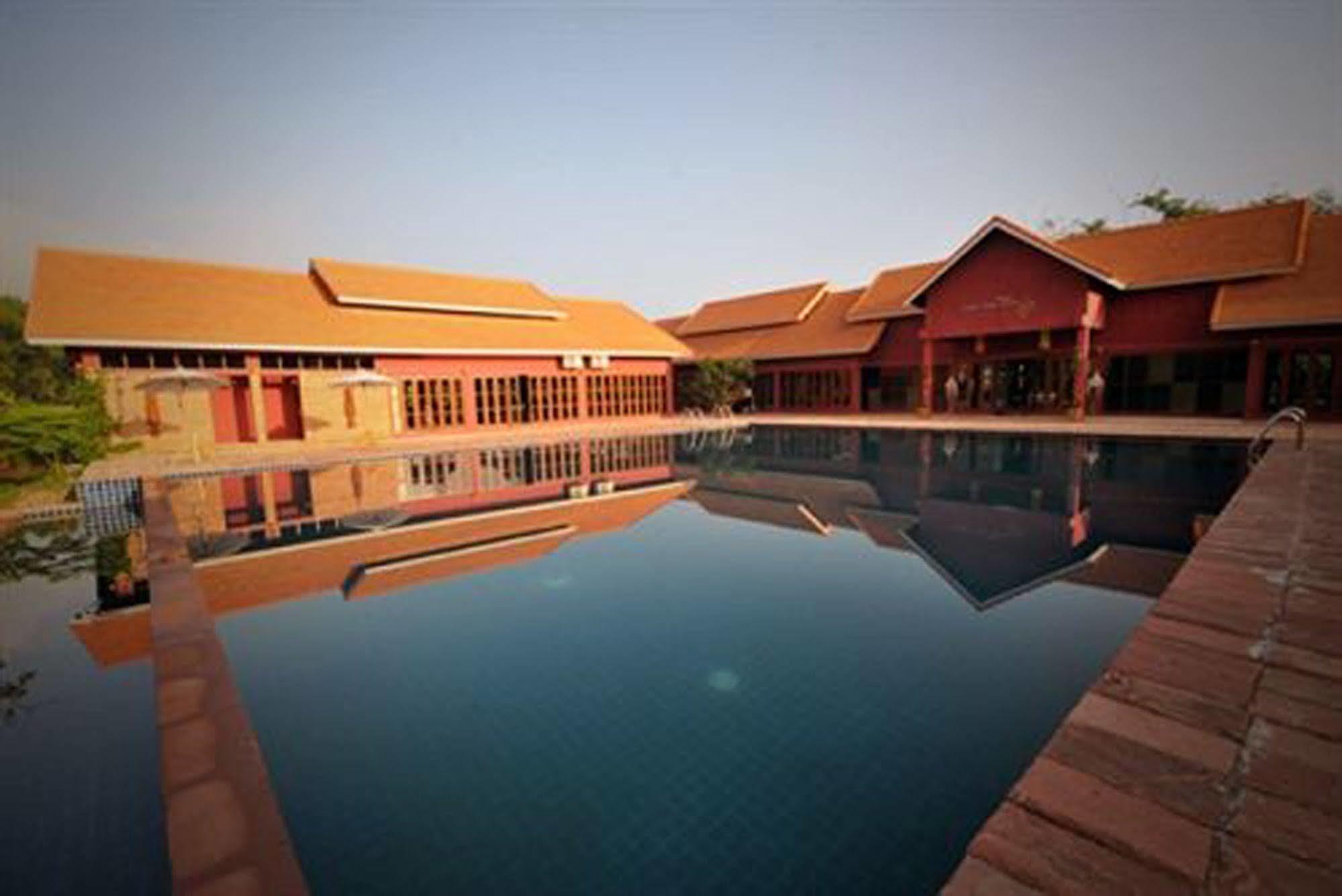 Chiangmai Royal Creek Hotel Hang Dong Ngoại thất bức ảnh